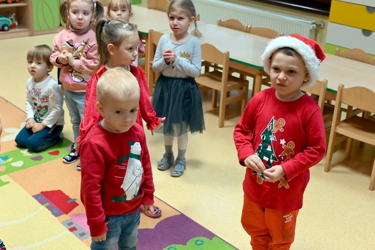 Św. Mikołaj odwiedził przedszkole sióstr prezentek