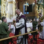 Harcerze Hufca Węgierska Górka w kościele św. Katarzyny w Cięcinie