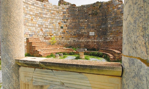 Ruiny kościoła NMP w Efezie. To tu obradował sobór, na którym w 431 roku ogłoszono Maryję Matką Boga.