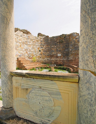 Ruiny kościoła NMP w Efezie. To tu obradował sobór, na którym w 431 roku ogłoszono Maryję Matką Boga.