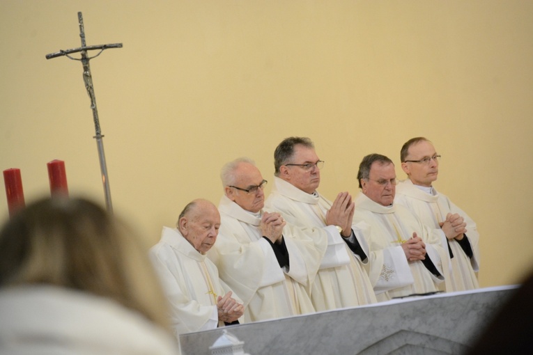Dziękczynna Msza św. u końca rozbudowy Domu Matki i Dziecka