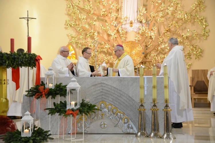 Dziękczynna Msza św. u końca rozbudowy Domu Matki i Dziecka