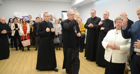 Cegiełka po cegiełce i wybudowali