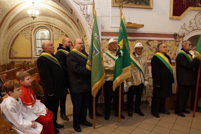 Bujaków. Wprowadzenie relikwii patrona pszczelarzy