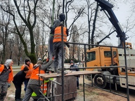 Pomnik ks. Idziego Radziszewskiego przeniesiony 