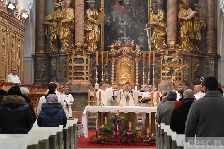 ​Kandydatura i akolitat w Paradyżu