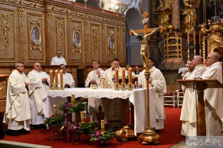 ​Kandydatura i akolitat w Paradyżu