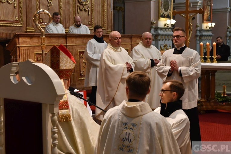 ​Kandydatura i akolitat w Paradyżu