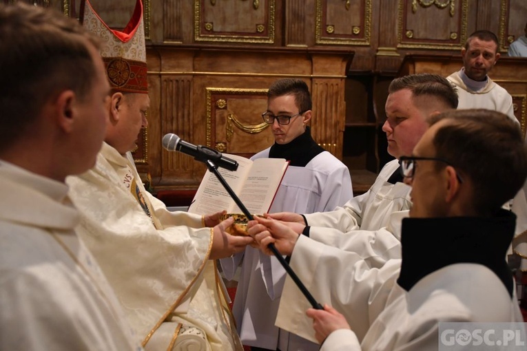 ​Kandydatura i akolitat w Paradyżu