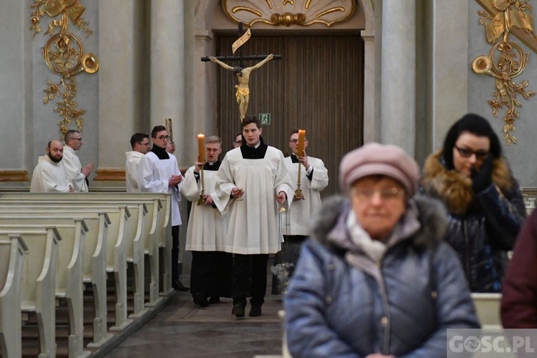 ​Kandydatura i akolitat w Paradyżu