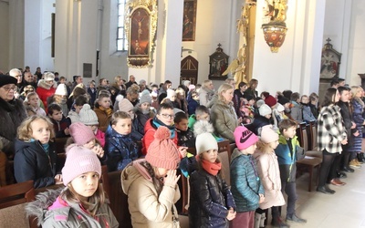 Bolesławiec. Szkoła zawierzona Matce Bożej