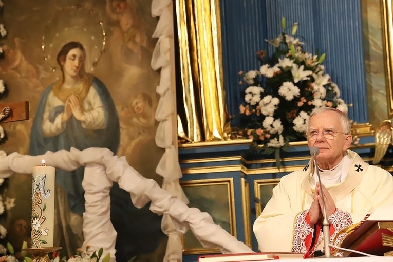 Koronacja wizerunku Matki Bożej w Spytkowicach koło Chabówki