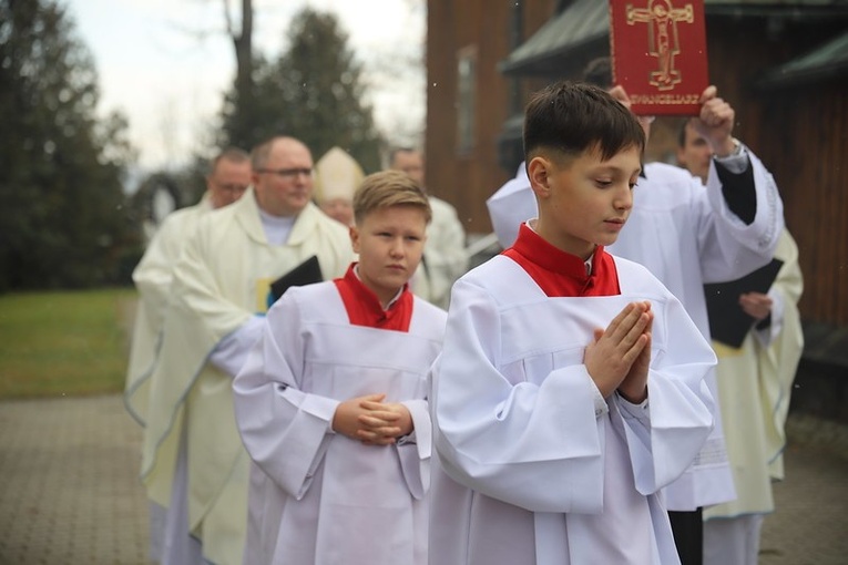 Koronacja wizerunku Matki Bożej w Spytkowicach koło Chabówki