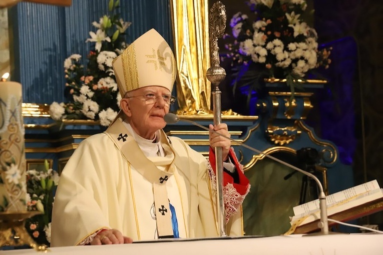 Koronacja wizerunku Matki Bożej w Spytkowicach koło Chabówki