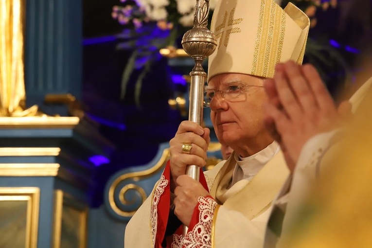 Koronacja wizerunku Matki Bożej w Spytkowicach koło Chabówki