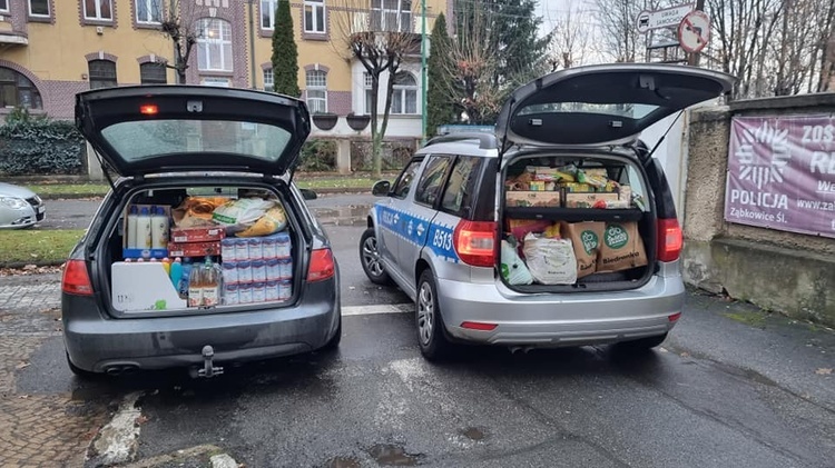 Policjanci z powiatu ząbkowickiego zorganizowali zbiórkę darów dla dzieci