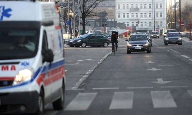 KGP: od początku roku na polskich drogach zginęło prawie 1,6 tys. osób