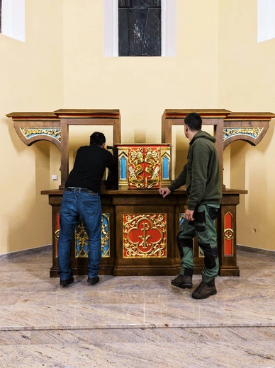 Przebieg prac odbudowy ołtarza w kościele św. Barbary