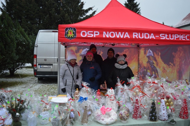 Parafialny jarmark w Nowej Rudzie Słupcu
