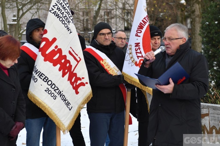 Zielona Góra. 41. rocznica wprowadzenia stanu wojennego 