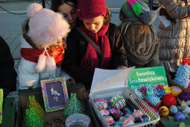 Na kiermamszu będzie można też kupić ozdoby na choinkę.