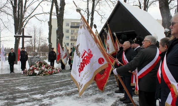 Czas leczy rany, ale nie może zabijać pamięci 