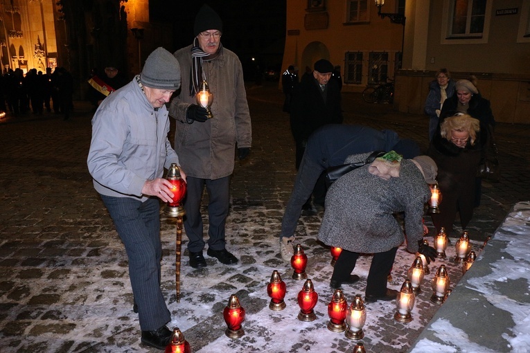41. rocznica wprowadzenia stanu wojennego - modlitwa w katedrze