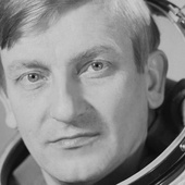 Mirosław Hermaszewski - pierwszy Polak w kosmosie.