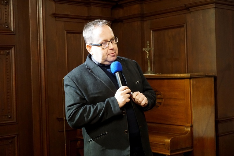 Biskup gliwicki otrzymał Księgę Pamiątkową 