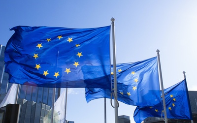 UE: Afera ze szczepionkami, lobbing Ubera, obecny skandal korupcyjny niszczą wiarygodność unijnych instytucji