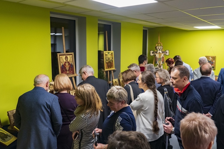 Wernisaż ikon w SezaMie