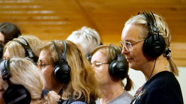 Nagranie świątecznej piosenki przez Rodzinę "Sygnału Miłosiedzia"