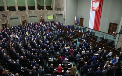 Sejm przyjął w czwartek ustawę budżetową na 2023 r.