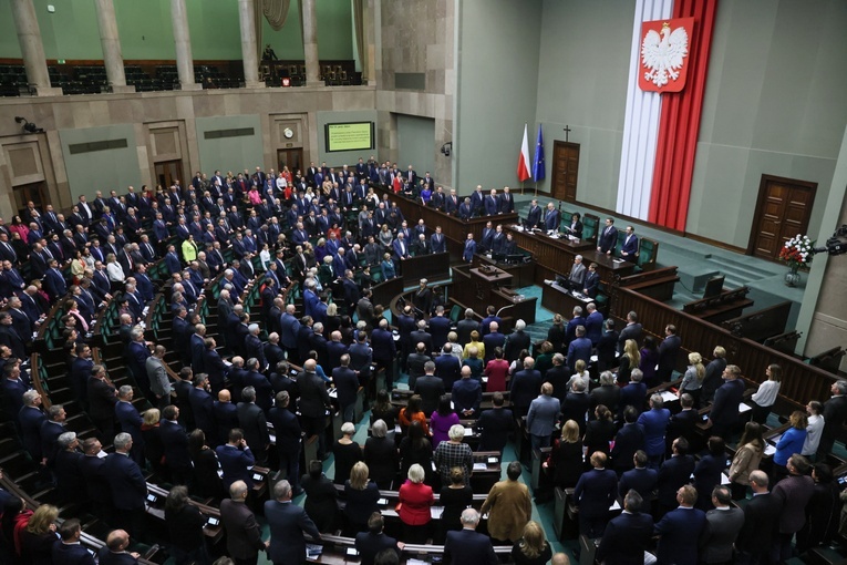 Sejm przyjął w czwartek ustawę budżetową na 2023 r.