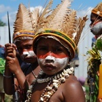 Kolędnicy Misyjni zaśpiewają dla małych Papuasów