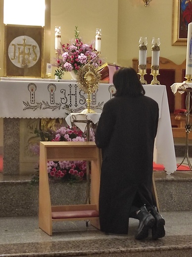 Adoracja Najświętszego Sakramentu dla małżonków