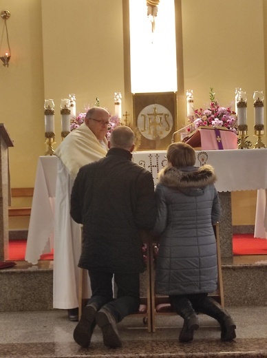 Adoracja Najświętszego Sakramentu dla małżonków