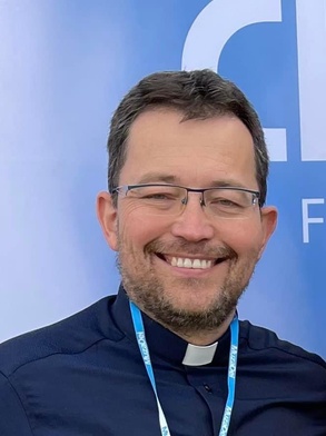 Ks. Koprianiuk: wizerunek Kościoła nie przekłada się na liczbę powołań