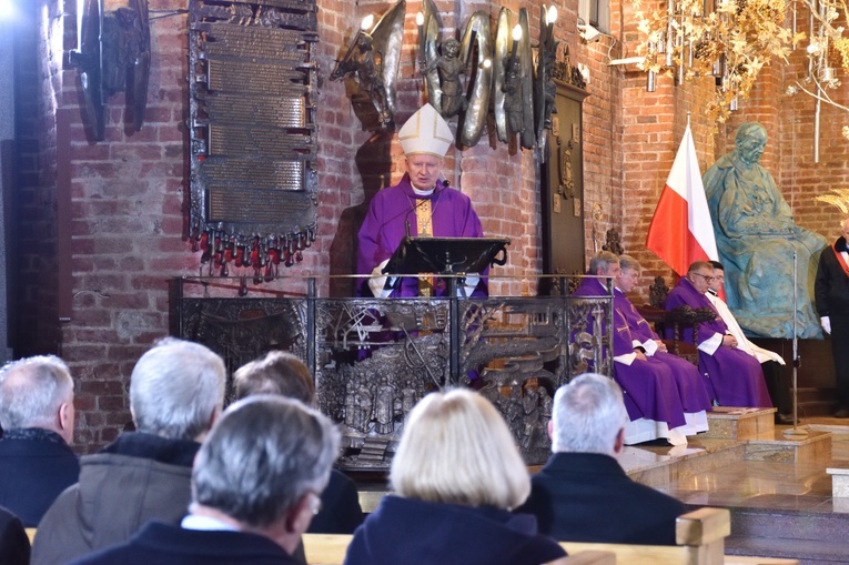 Rocznicowa Msza św. za ofiary Grudnia '70 w Gdańsku