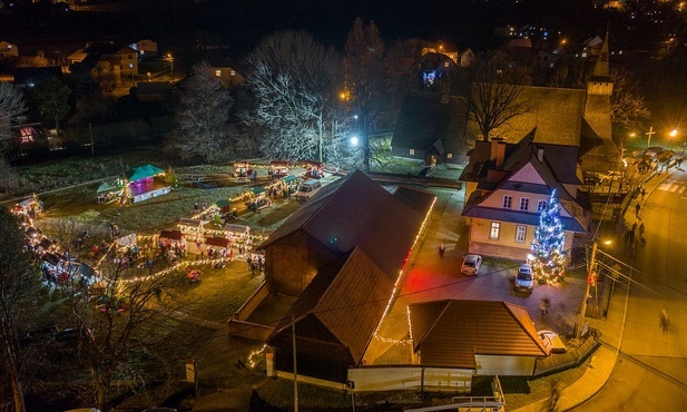 Zagroda w Cięcinie znów czeka na wszystkich, którzy odwiedzą Jarmark Bożonarodzeniowy i pomogą Martynie.