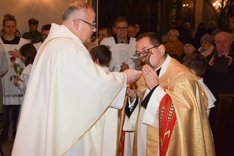 Wprowadzenie relikwii Prymasa Tysiąclecia