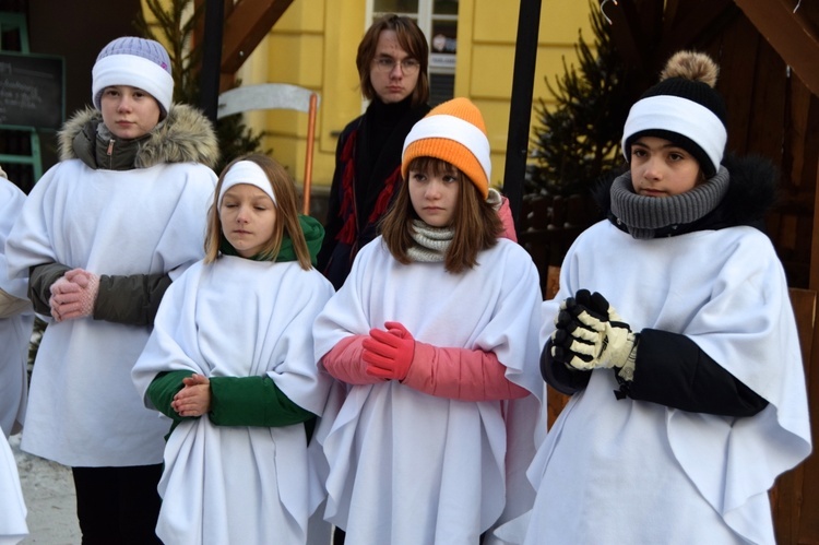 Świdnica. Jasełka w Rynku przygotowane przez MDK