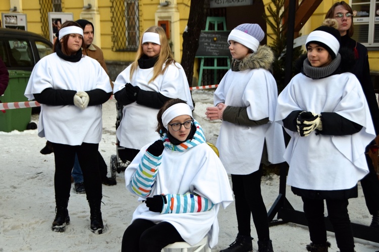 Świdnica. Jasełka w Rynku przygotowane przez MDK