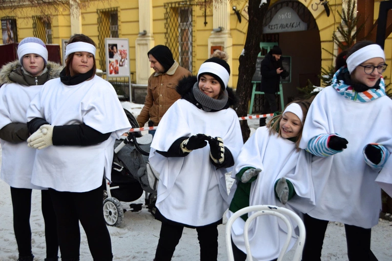 Świdnica. Jasełka w Rynku przygotowane przez MDK
