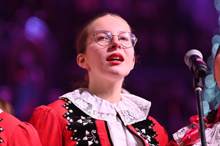 Strzegom zakolędował z zespołem Enej