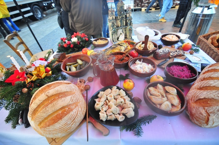 26. Wigilia dla Bezdomnych i Potrzebujących w Krakowie 2022 - cz. 2