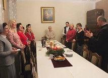 ▲	Comiesięczne spotkania odbywają się w parafii pw. św. Michała Archanioła w Koskowicach.
