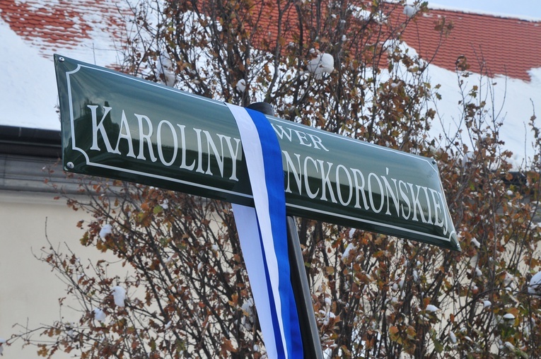 Kraków. Skwer Karoliny Lanckorońskiej