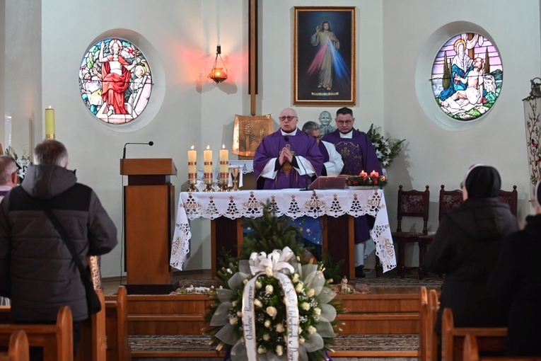 Dzierżoniów. Pogrzeb s. Rosarii Nowak