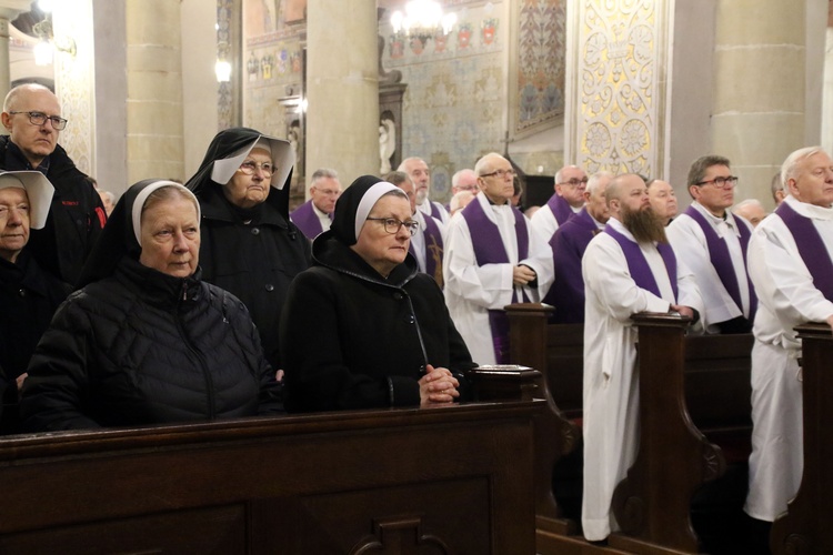 Płock. Pogrzeb śp. ks. prof. Czesława Rychlickiego